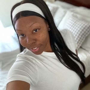 Meet your Posher, Mina